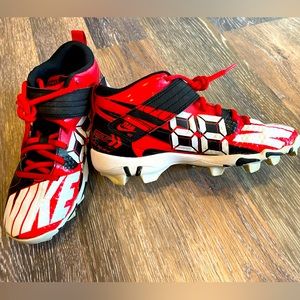 NIKE Cleats Boys sz 4.5
